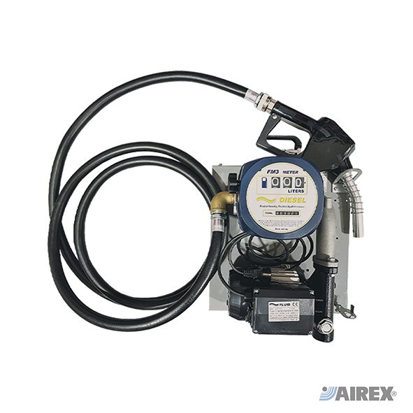 Gruppo di travaso su pannello 230V 50Hz con elettropompa, contalitri e tubo di erogazione. AIREX